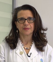 Rosa Pasqualina De Vincenzo - Ginecologo Oncologo Day Hospital Tumori Femminili, Amb. Colposcopia e Vaccinazioni HPV, Day Surgery – Ginecologia Oncologica